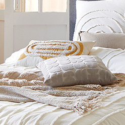 Toute l'offre Coussin - Plaid - Pouf