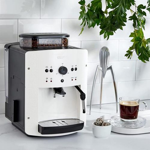 Machine Essential Espresso Automatique - Broyeur Réglable 3 Niveaux - Température - Ea810570