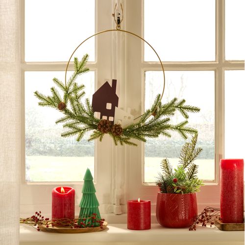 Couronne sapin maison H. 35 cm USHYLA Multicolor vue d'ambiance 1