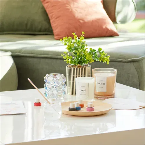 Bougie osmanthe 320G RAKLE Beige vue d'ambiance 1