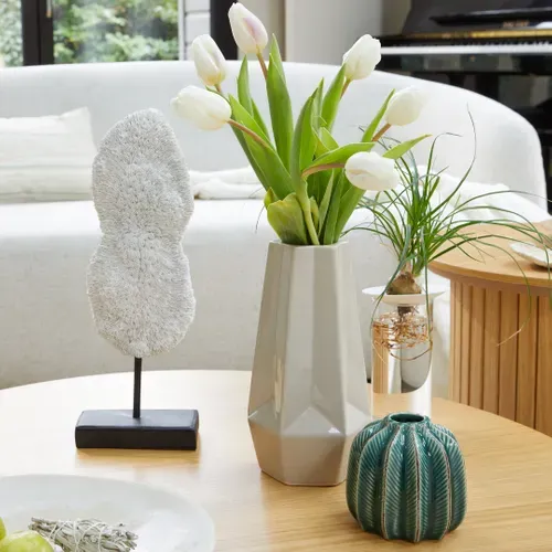 Vase H. 24 cm VANDA Beige vue d'ambiance 1