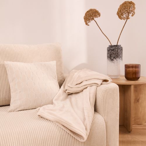 Plaid 120x150 cm ANDREA Beige vue d'ambiance 1