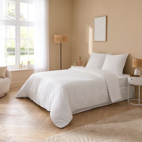 Parure 240x220 cm DREAMEA SATINE vue d'ambiance 1
