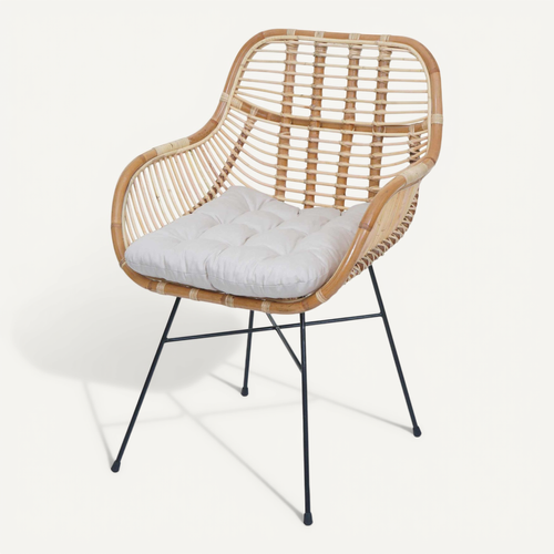 Chaise De Salle à Manger En Rotin Kubu Naturel Avec Coussin Crème Avec Accoudoirs Et Structure Mét