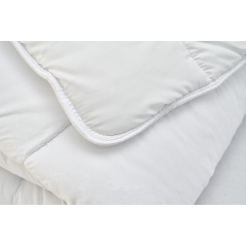 Couette Tempérée Douce 240x260cm