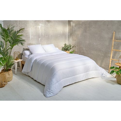 Couette Tempérée Douce 240x260cm