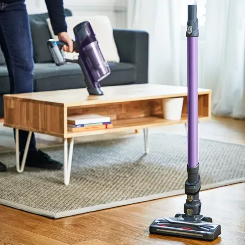 Aspirateur balai sans fil ROWENTA RH6822WO vue d'ambiance 1