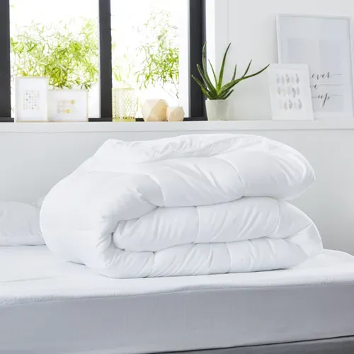 Couette été 220g/m² - 140x200 Cm - Fine Et Légère - Confort - Lavable - Enveloppe 100% Microfibre