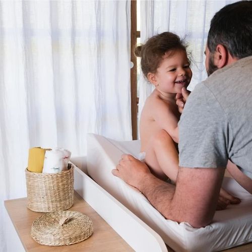 Matelas A Langer, Made In France, Concept Breveté, Plan A Langer Incliné, Limite Les Reflux, Blanc