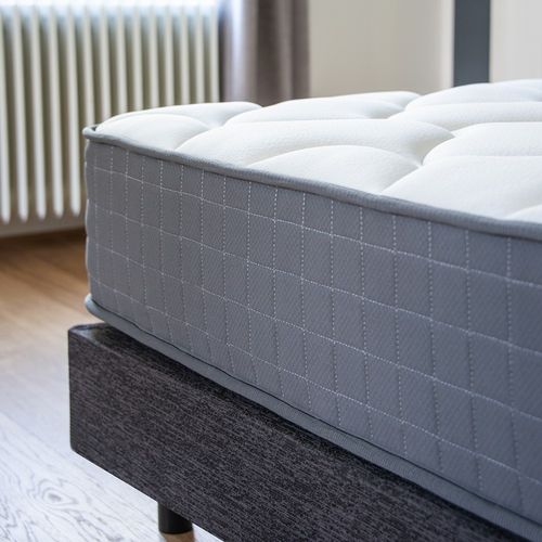 Matelas Ressort 90x190 cm CARLTON Accueil Mémoire De Forme