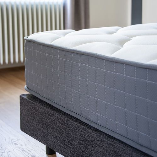 Matelas Ressort 180x200 cm CARLTON Accueil Mémoire De Forme