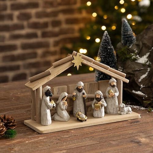 Crèche De Noël 7 Santons En Résine