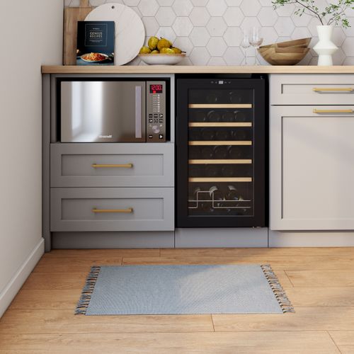 Four micro-ondes monofonction BRANDT SE2616B 26L Noir vue d'ambiance 1