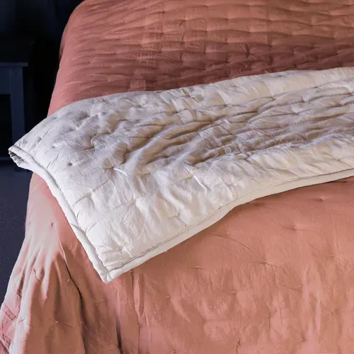 Couvre-lit 220x240 Cm Celeste Velours Piquage Points Brodés Rose Pêche