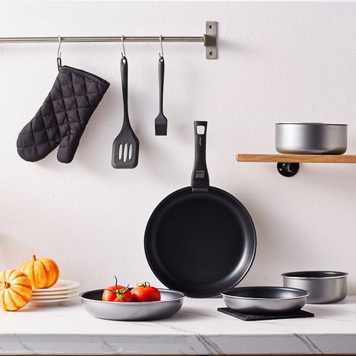 Batterie De Cuisine 10 Pièces Aluminium Anti Adhésif TFI Titane10