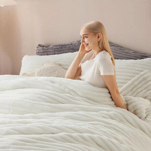 Couette 200 X 200cm Chaude - Réversible 400g/m2 - Velours Côtelé - Microfibre