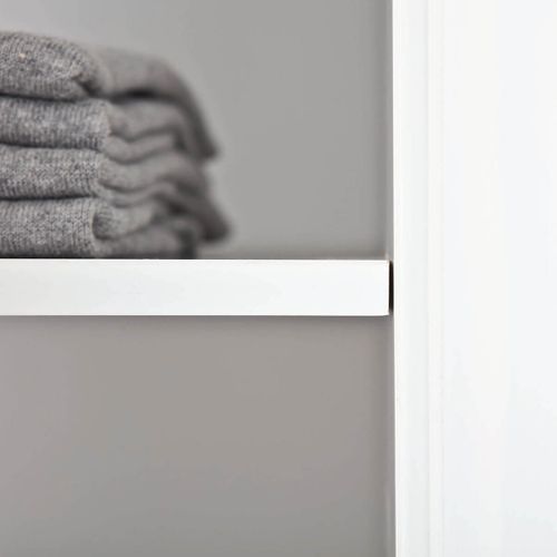 Armoire 3 Portes + Penderie Bois Massif Vernis Blanc - Alaska