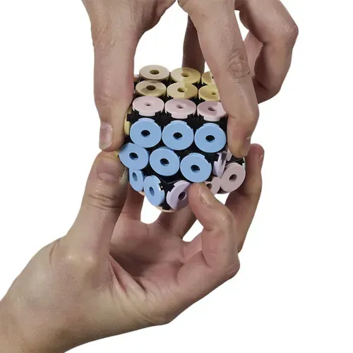 Cube Magique En Plastique Aux Couleurs Pastel -