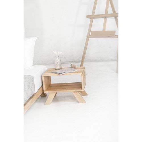 Table De Chevet En Bois Massif Huilé Teinte Noyer