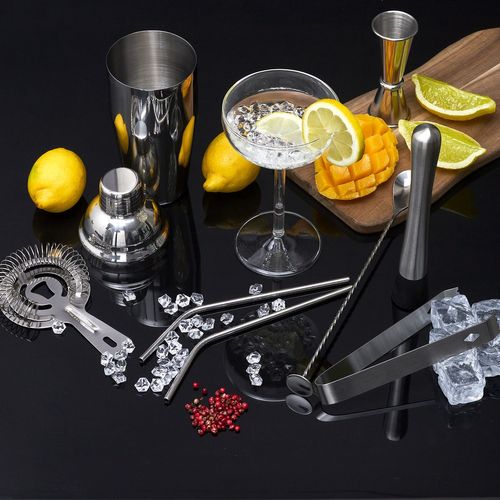 Set à Cocktail Avec 15 Accessoires En Acier Inoxydable Et Un Support En Bois De Pin