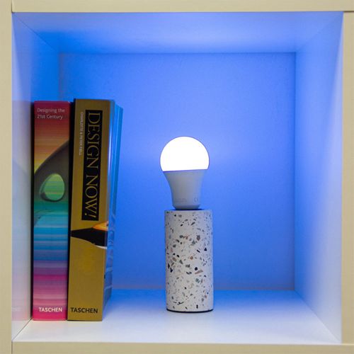Ampoule Led Standard E27 RGB KOZII Blanche opaque vue détaillée
