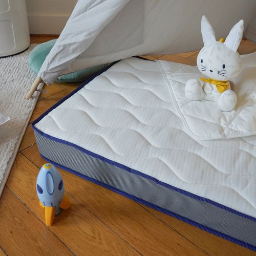 Matelas Bébé Ergono Haute Résilience - Ultra Respirant Et Ventilé 70 X 140 Cm Blanc