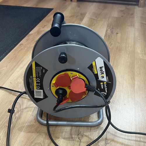 Enrouleur électrique 4 Prises 16 A Ip20 Câble H05vv-f 3g 2,5 Mm² 50 M