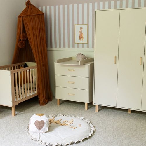 Laura Commode Bébé En Bois De Hêtre 3 Tiroirs Champagne Avec Plan À Langer Amovible