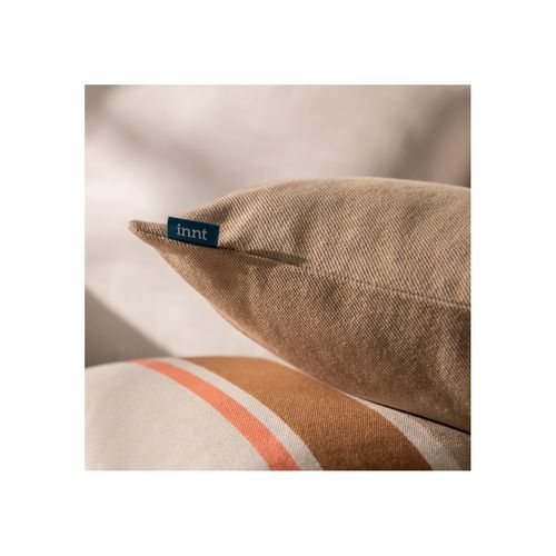 Coussin En Coton Recyclé Ivoire, Blanc, Ambre Et Corail 50 X 50 Cm