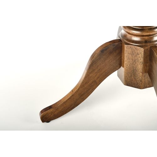 Table Ronde Extensible Style Noyer Avec Pied Central Walsor