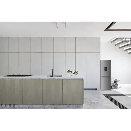 Réfrigérateur Congélateur Bas  - 251l -total No Frost(sans Givre) - Inox - L 55 Cm X H 180 Cm