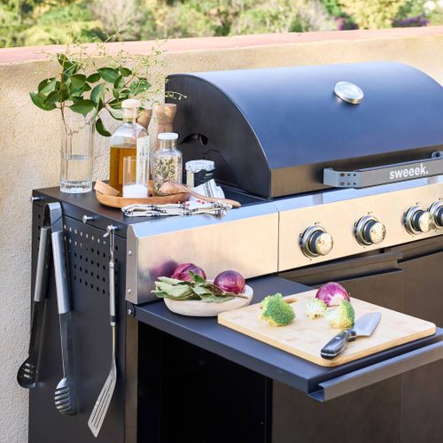 Barbecue Gaz 4 Brûleurs + 1 Feu Latéral Maxim Noir. Acier. Thermomètre Intégré. Récupérateur De
