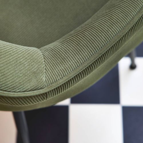 Lot De 4 Fauteuils En Velours Côtelé Kaki Foncé Et Pieds En Métal Noir Mat. L 57 X P 59 X H 84.5cm