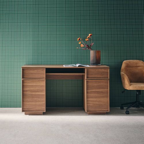 Bureau Effet Bois Noyer 2 Portes 2 Tiroirs 1 Niche 140cm - L 140 X P 55 X H 77cm - Kuba