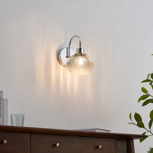 Petite Applique Murale Tendance Métal Chromé Et Verre Coloré - Seren