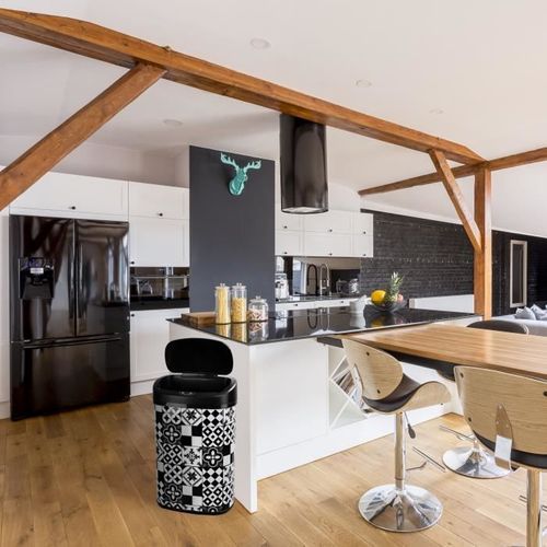 Poubelle De Cuisine Automatique 58 L Noir Et Blanc - Bat-58l Tile Black