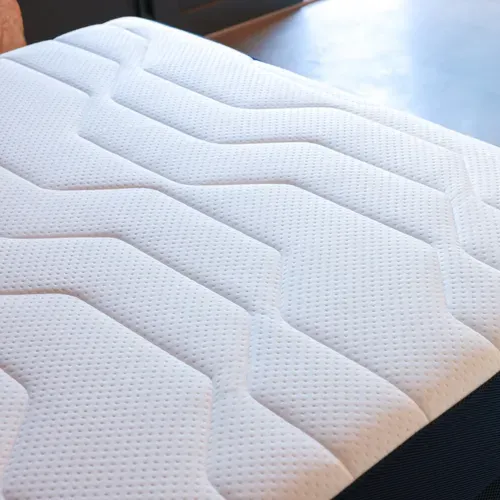 Matelas mousse 160x200 cm avec 4 cm de mousse mémoire de forme FLOW 300 ép. 22 cm vue détaillée