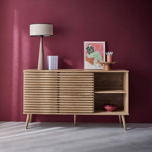 Buffet Scandinave Décor Bois Avec 2 Portes Coulissantes Rainurées Et 4 Étagères. Buffet Bas. L 140