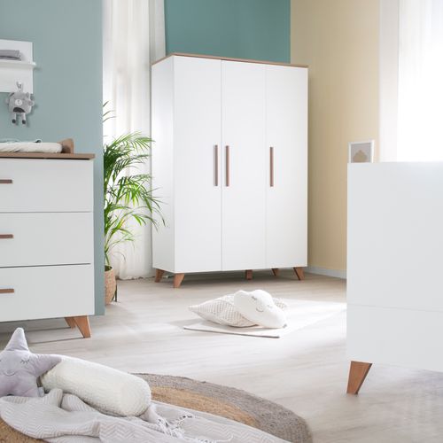 Armoire Bébé 3 Portes Battantes Ole - Blanc Mat - Chêne Massif - Penderie Et 5 étagères