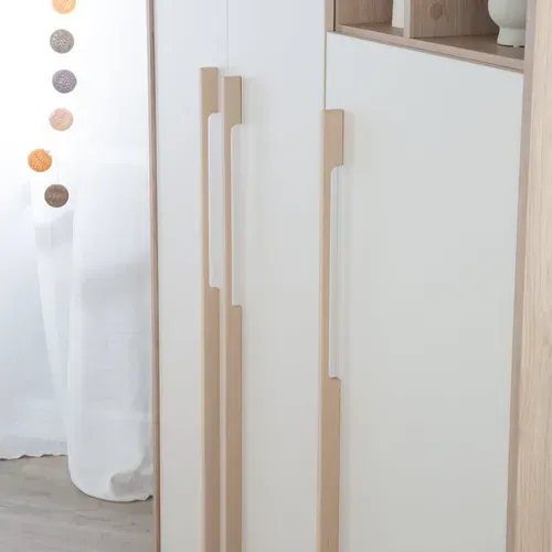 Armoire Enfant 3 Portes 4 Niches - Fermeture Douce - Cachemire Et Effet Noyer - Elva