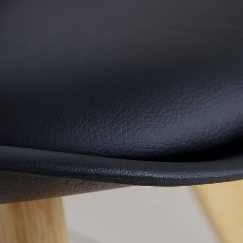 Lot De 4 Chaises De Salle à Manger. Pied En Bois. Assise En Similicuir. Style Nordique. Noir