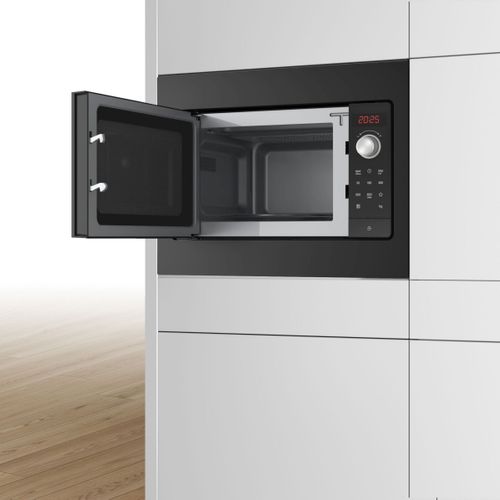 Micro-ondes encastrable BOSCH BFL523MB3F vue d'ambiance 1