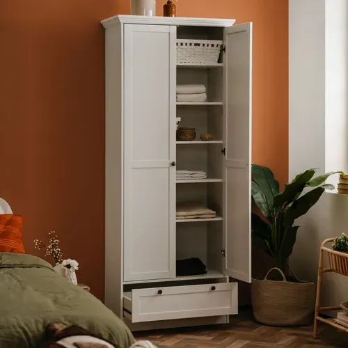 Armoire bonnetière VERRA Blanche vue d'ambiance 1