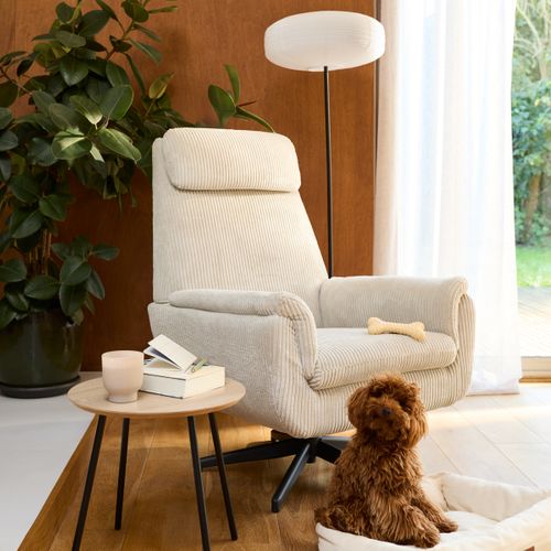 Fauteuil pivotant JONAS tissu beige vue d'ambiance 1
