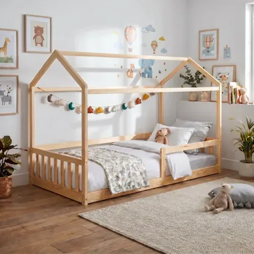 Lit cabane 90x190 cm en pin massif avec sommier RUBY naturel vue d'ambiance 1