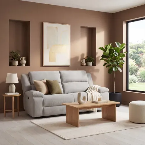 Canapé relax électrique SUNDAY 3 places tissu beige -Double confort motorisé + USB-C vue d'ambiance 1