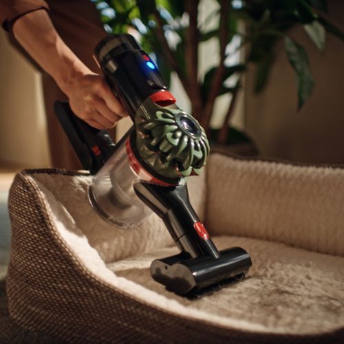 Aspirateur balai sans fil DYSON V8 Cyclone