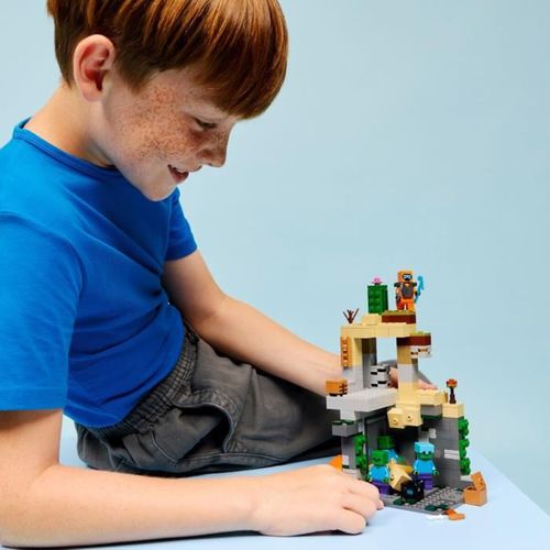 Minecraft Donjon Zombie - 284 Pièces, Set De Construction 8+