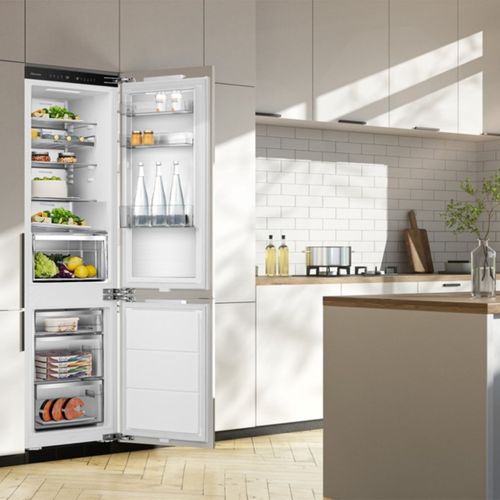 Combiné intégrable HISENSE RB3B250SEWE1 252L