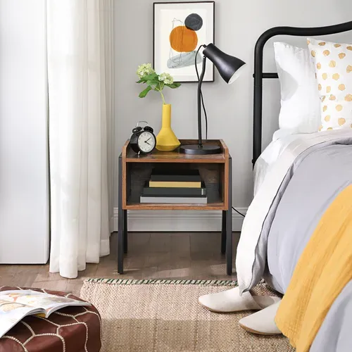 Table De Chevet Avec Compartiment De Rangement Ouvert, Pieds En Acier